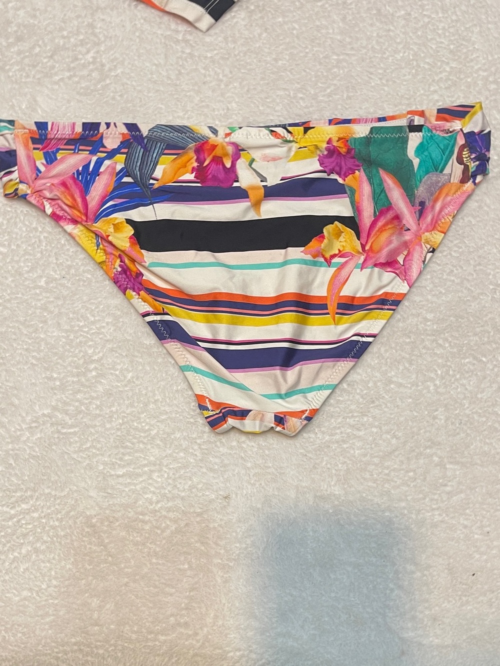 Trina Turk Treasure Cove Tankini Tropical Floral Flattering Swimsuit Beach 12 - Picture 7 of 15